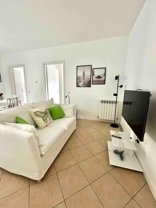 Apartamento Luminoso Trilocale Affori Centro *